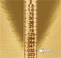 Linezolid, tigevycline 같은 bacteriostatic antibiotic의 증식 억제가 관촬되는 농도 표기 두번째 - 0.032를 가리킴